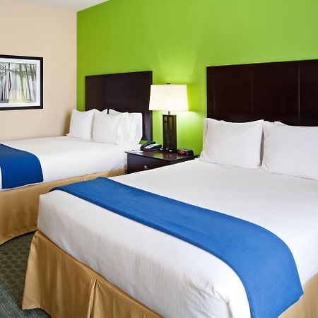 Holiday Inn Express Hotel & Suites Newport South By Ihg Room photo