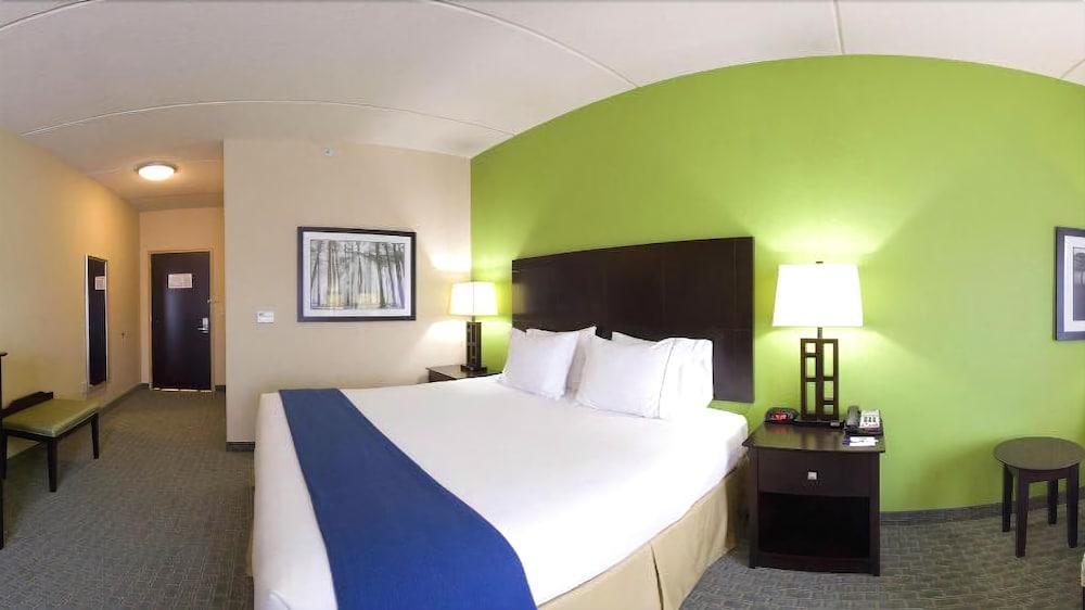 Holiday Inn Express Hotel & Suites Newport South By Ihg Exterior photo