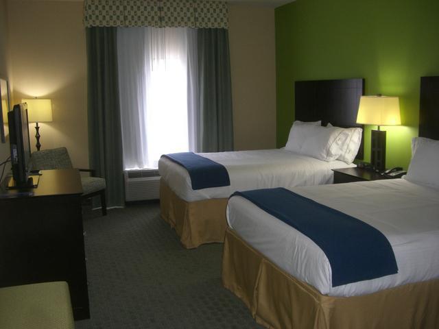 Holiday Inn Express Hotel & Suites Newport South By Ihg Exterior photo