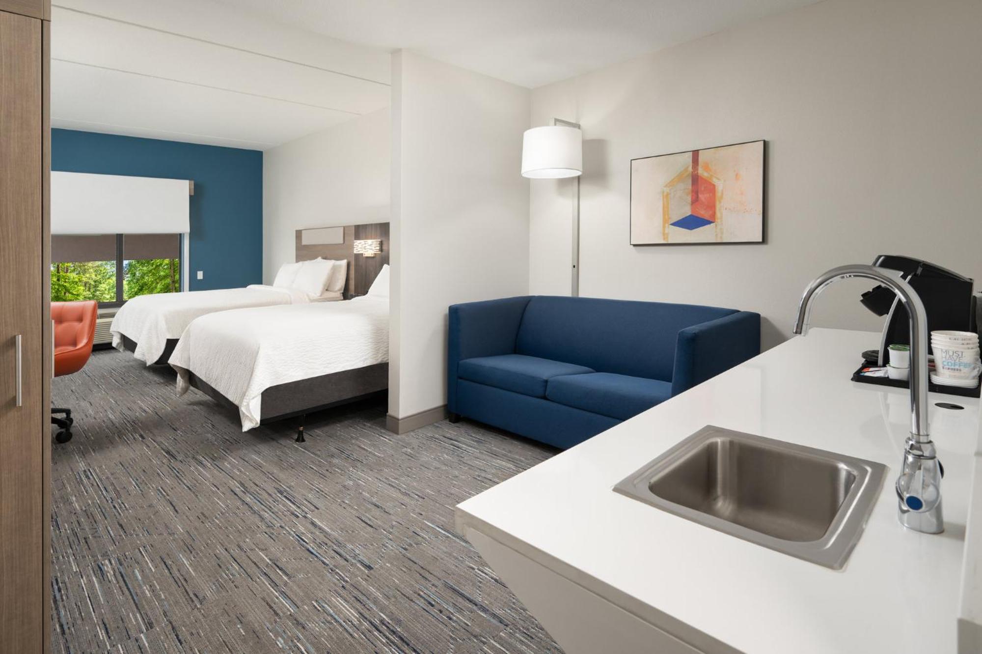 Holiday Inn Express Hotel & Suites Newport South By Ihg Exterior photo