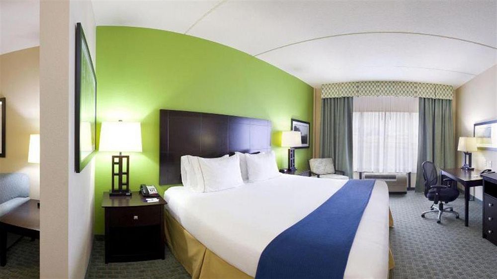 Holiday Inn Express Hotel & Suites Newport South By Ihg Exterior photo